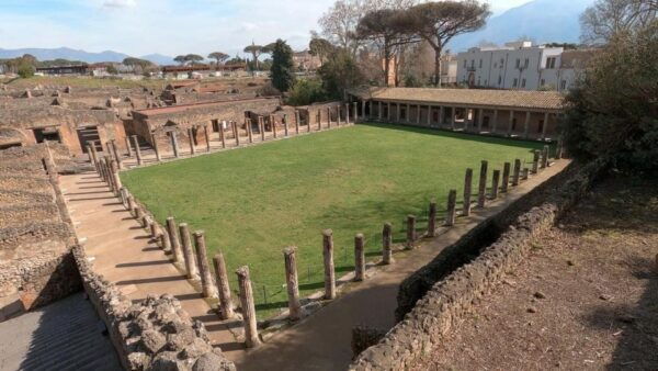 Naples: Pompeii & Herculaneum Tour W/ Lunch & Wine Tasting - Frequently Asked Questions
