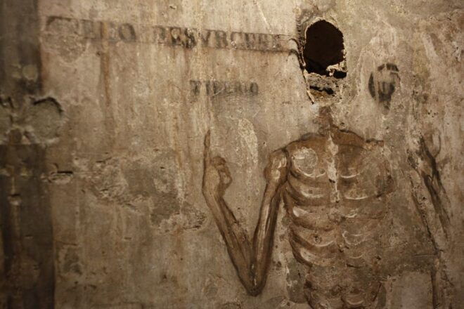 Naples: San Gaudioso Catacombs - Burial Rites of Early Christians
