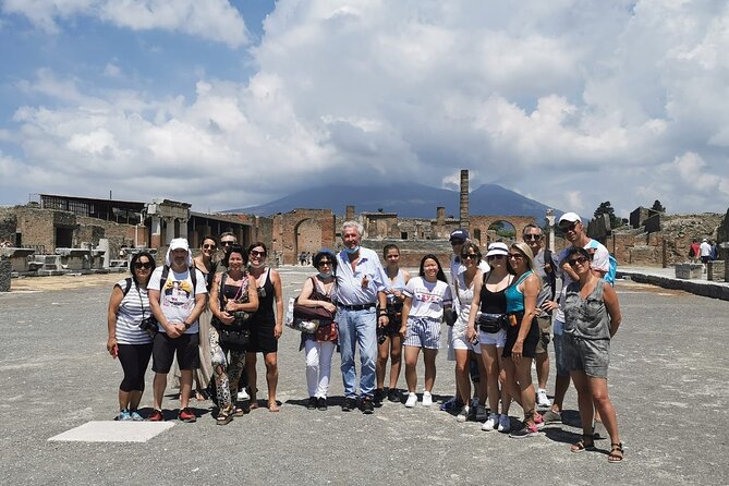Naples Shore Excursion Mt Vesuvius and Pompeii Day Trip - Tour Organization and Communication
