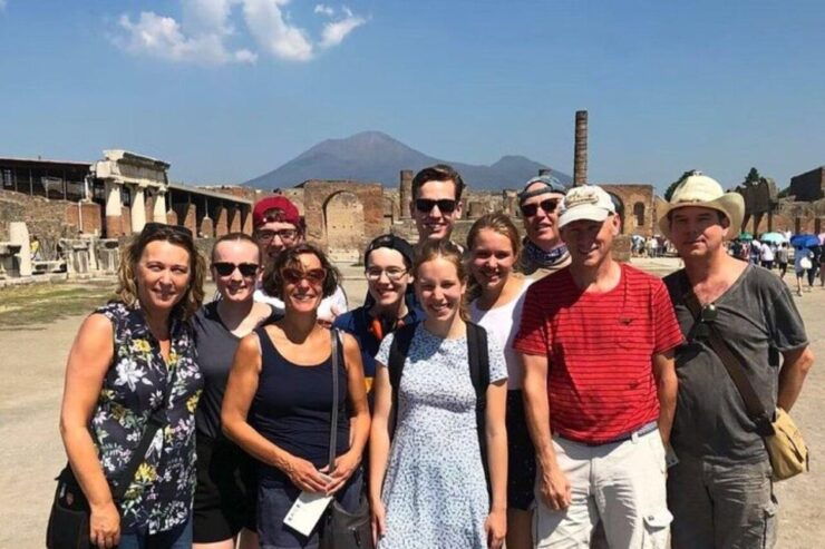 Naples : Spanish Quarter & Maradona Street Art Tour - Itinerary