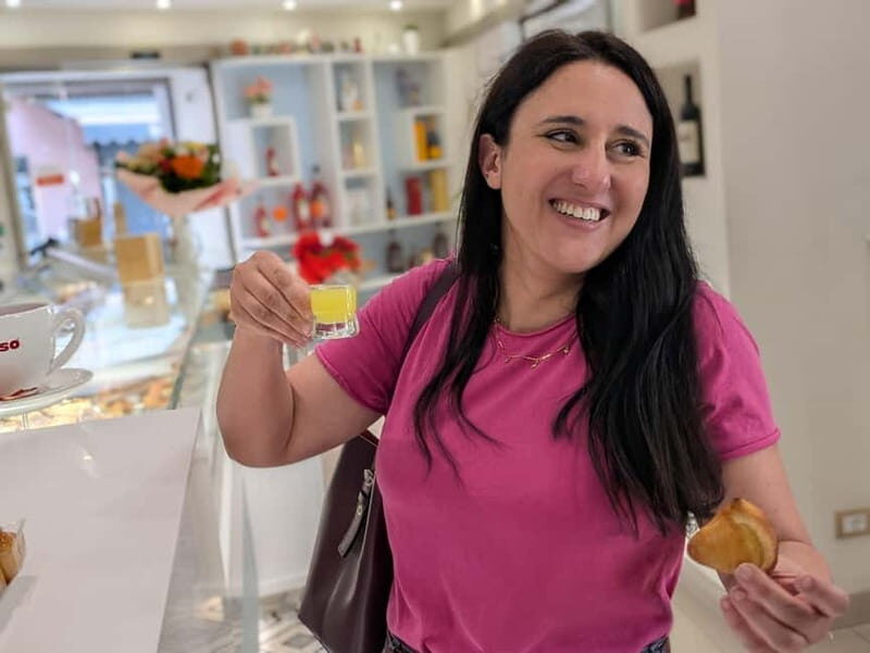 Naples: Street Art, Wine and Food Tasting Walking Tour - How the Tour Unfolds