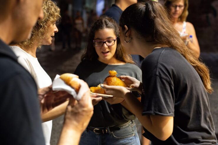 Naples: Street Food Tour in Rione Sanita With 6 Tastings - Good To Know