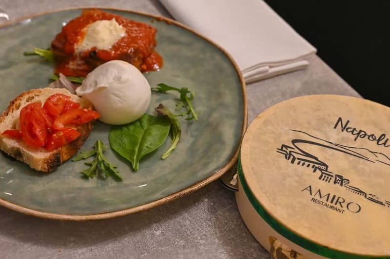 Naples: Traditional Music Show with Dinner Included - The Performance and Audience