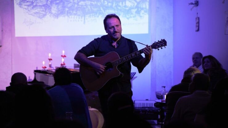 Naples: Traditional Neapolitan Music Concert - Experience Highlights