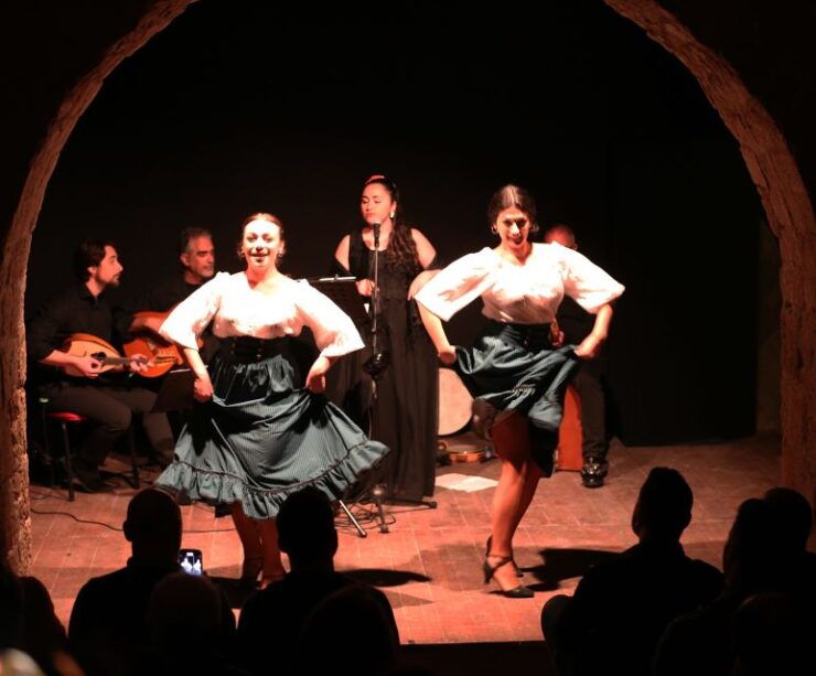 Naples: Traditional Songs and Dances Show With Tasting - Ticket Details