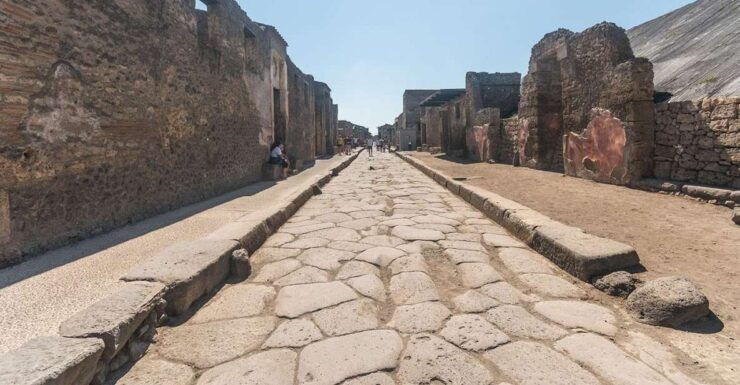 Naples: Transfer to Maiori or Minori & Guided Pompeii - Tour Highlights