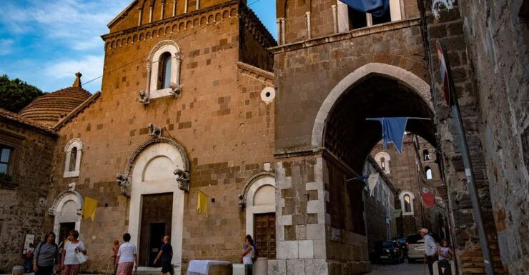 Naples: Visit Casertavecchia With Train+Bus Caserta LINK - Transportation Steps