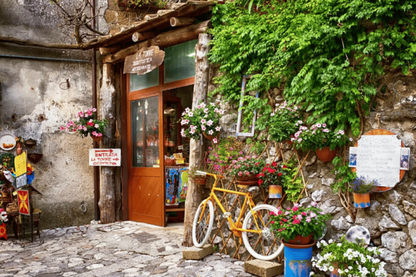 Naples: Visit Casertavecchia With Train+Bus Caserta LINK - Local Dining Options