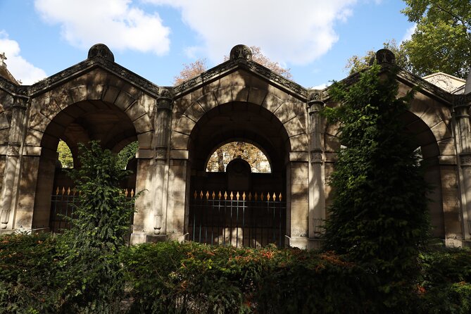 Napoleon IIIs Paris City Tour - Questions and Information