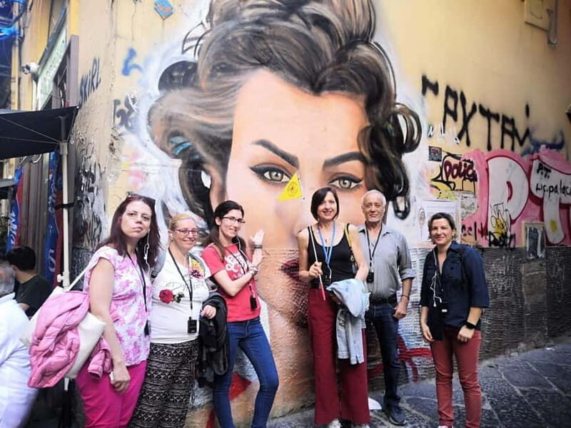 Napoli centro storico - tour in Italiano - Spaccanapoli: The Historic Calle  