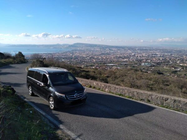 Napoli: Transfer Napoli to Rome With Stopover in Caserta - The Sum Up