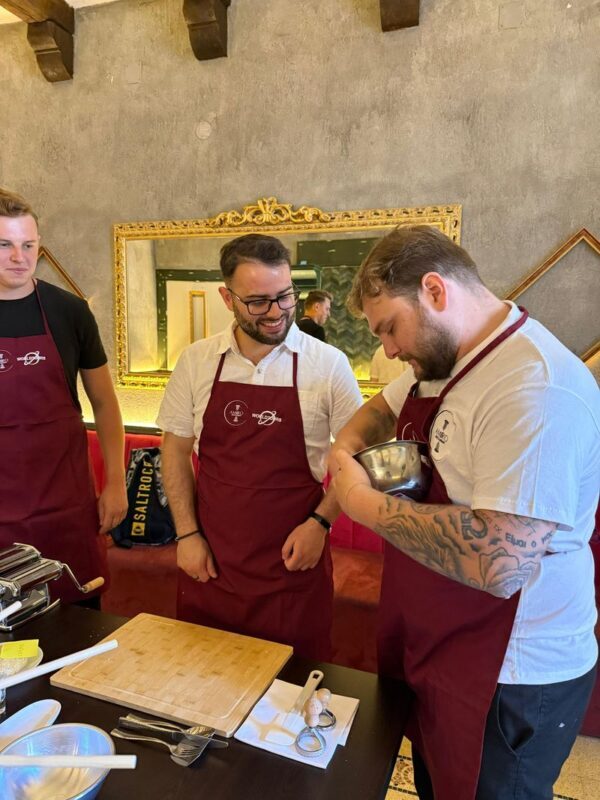 Napolitan Secrets: Pasta & Tiramisù Class for Food Lovers - What happens during the class