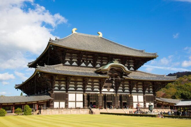 Nara: Audio Guide Delve Into Todai-Ji & Kasuga Taisha - Explore Todai-Ji and Kasuga Taisha