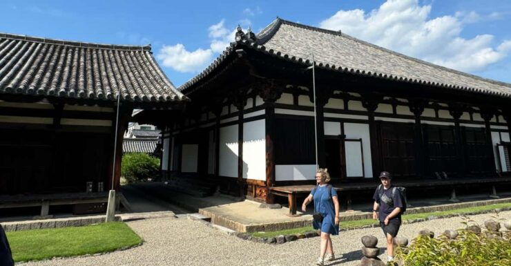 Nara: Explore Gangoji Temple and Naramachi in 90 Minutes - Good To Know
