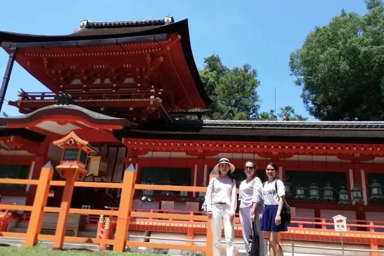 Nara UNESCO Walk: Todaiji, Great Buddha & Kasuga Taisha - Naramachi and the old-town finish