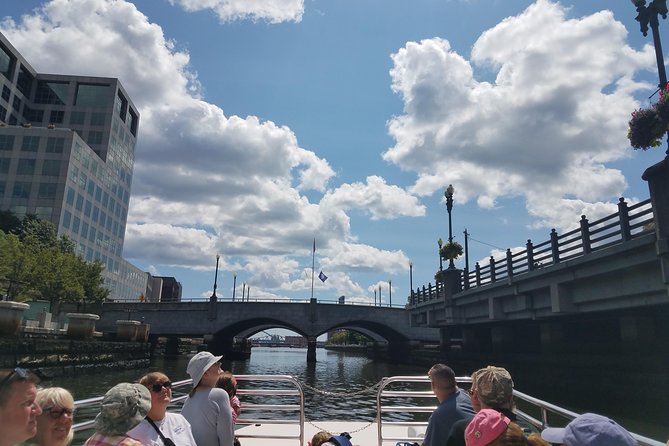 Narrated Boat Tours - Meeting and Pickup