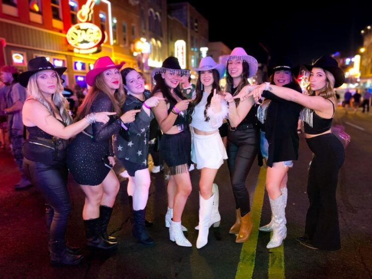 Nashville: Bar and Club Crawl With VIP Entry - Experience