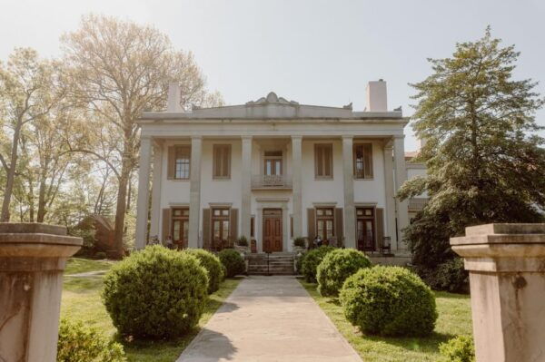 Nashville: Belle Meade Historic Mansion Tour - Exploring the Grounds