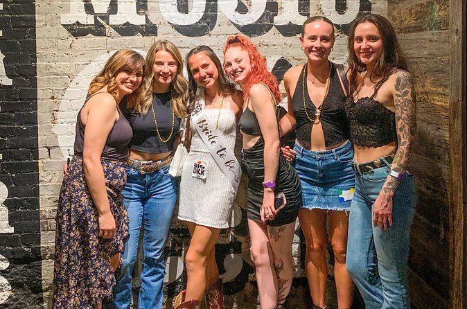 Nashville Live Music Bar Crawl with Local Venues & Drink Specials - Authenticity and the Reviewers Perspective