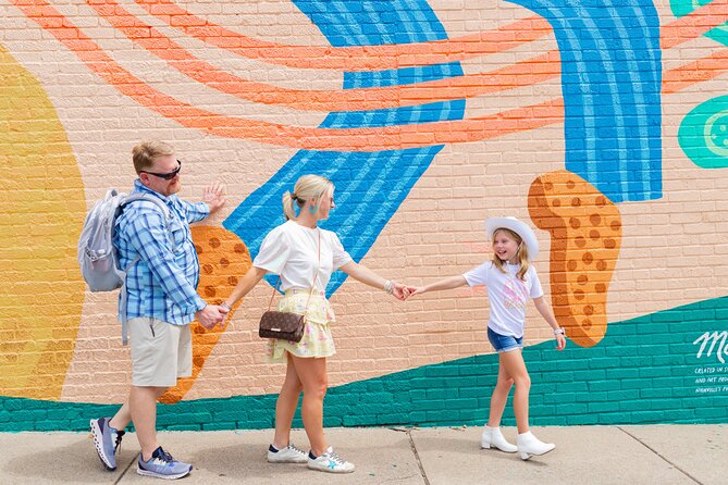 Nashville Mural Photowalk Tour With Professional Photographer - Discovering the History and Country Music of Nashville