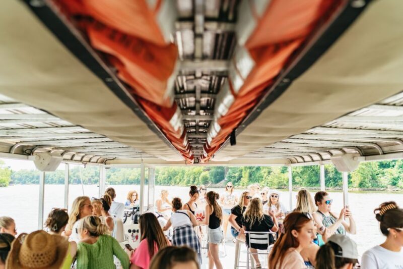 Nashville: Pontoon Party Cruise with a Captain - An Inside Look at the Nashville Pontoon Party Cruise