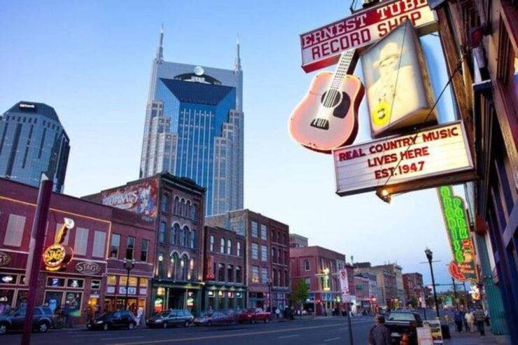 Nashville: Private City Tour With Local Singer-Songwriter - Explore Downtown Nashville