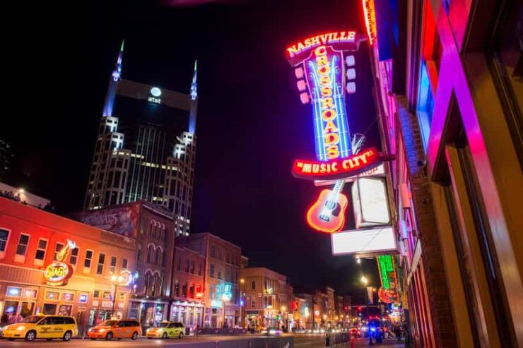 Nashville: True Crime Guided Pub Crawl and Walking Tour - Good To Know