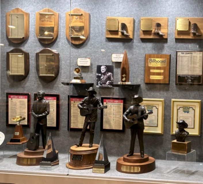 Nashville: Willie Nelson and Friends Museum Entry Ticket - Ticket Description and Features