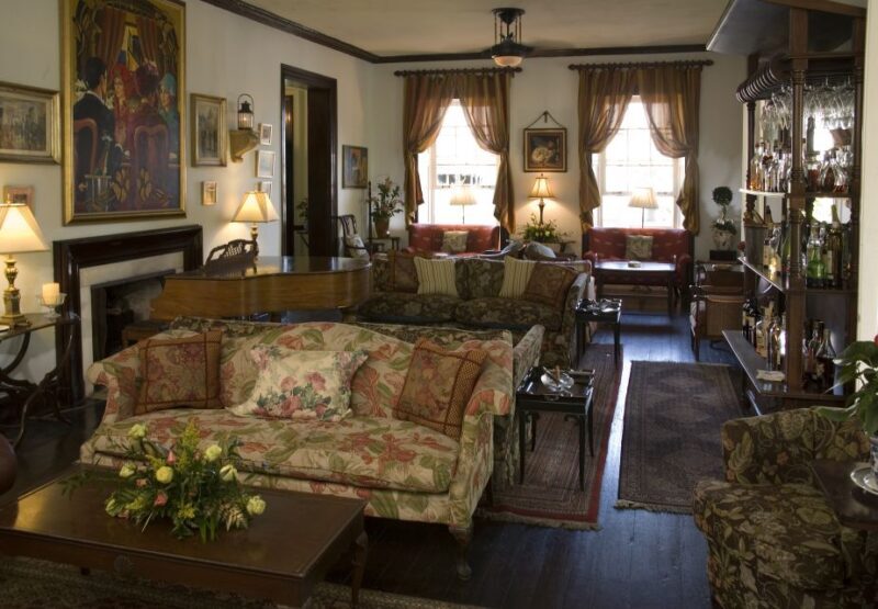 Nassau: Afternoon Tea at Graycliff Hotel and Restaurant - Who Will Love This Experience?