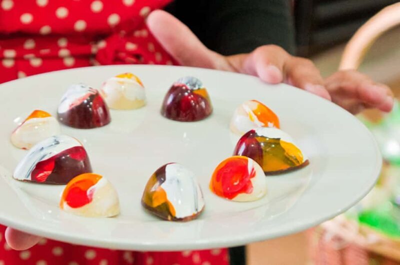 Nassau: Bites and Sites Food and Cultural Walking Tour - Who Should Consider This Tour?