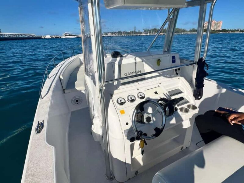 Nassau Booze and Cruise Harbour Tour - What Makes the Nassau Booze & Cruise Stand Out