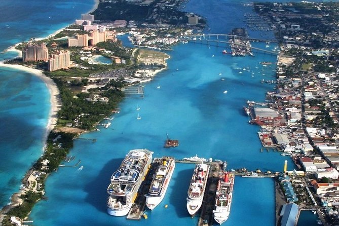 Nassau City Tour That Visits 7 Attractions in Nassau and Atlantis - Discovering the Aquatic Wonders of Atlantis