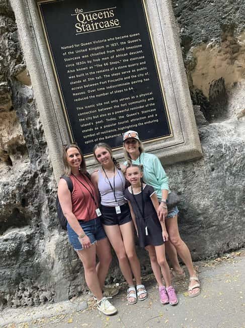 Nassau: Electric Bus Tour with Food & Drink Samples - Good To Know