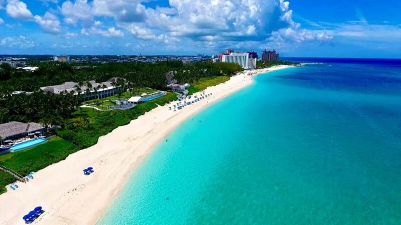 Nassau: Historic City Tour with Drink and Food Tasting - Exploring Nassaus Historic Heart