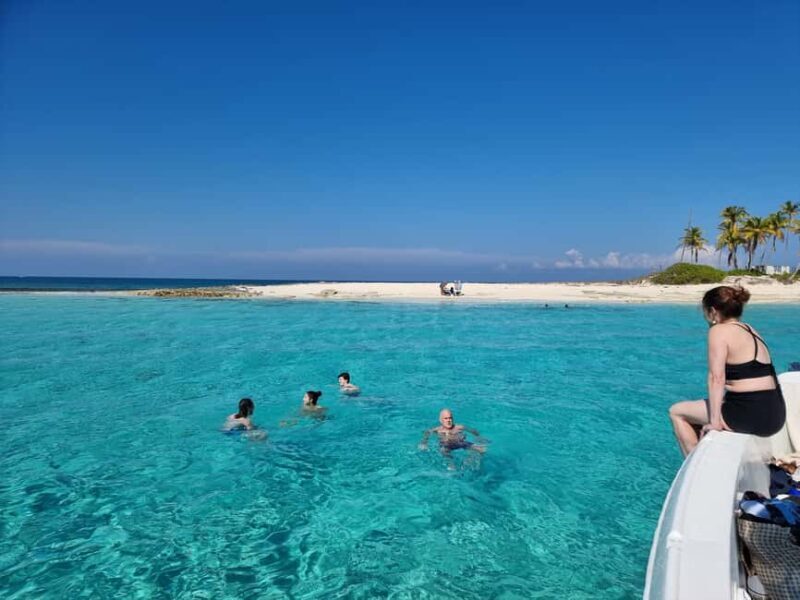Nassau: Rose Island Swimming Pigs & Turtles Snorkeling Tour - FAQs