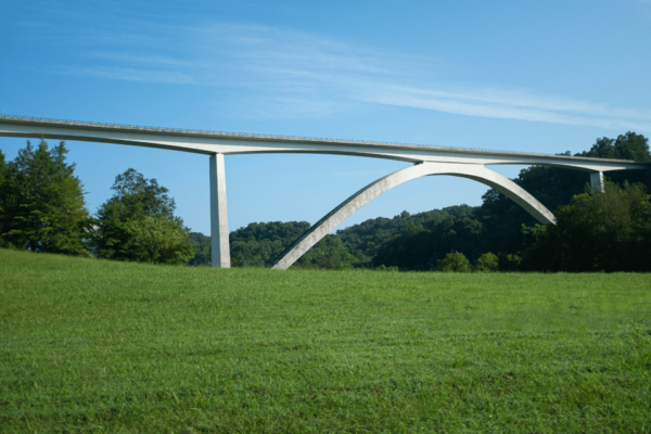Natchez Trace Parkway: Scenic Routes Driving Tour - Explore Helen Kellers Birthplace