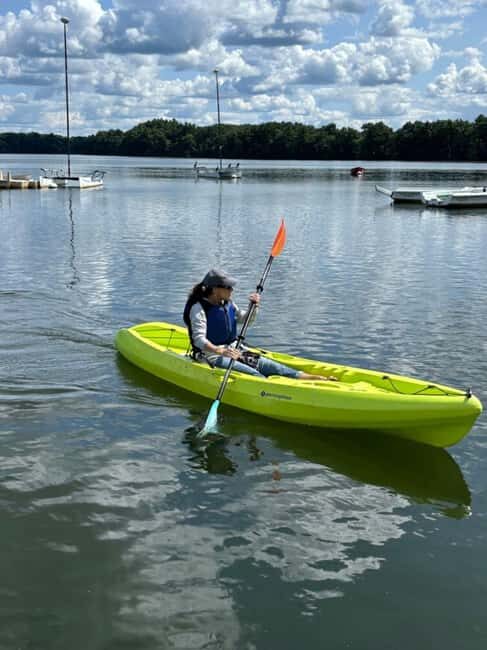 Natick: Lake Cochituate Single or Tandem Kayak Rental - Good To Know