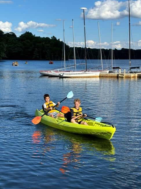 Natick: Lake Cochituate Single or Tandem Kayak Rental - Who Will Love This Experience?