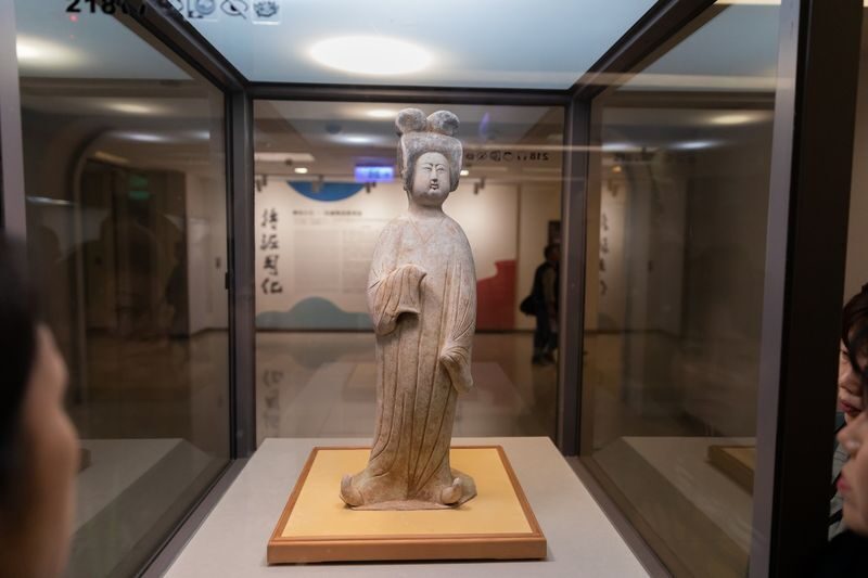 National Palace Museum Ticket in Taipei - Audio guides, AR, and getting more from the objects