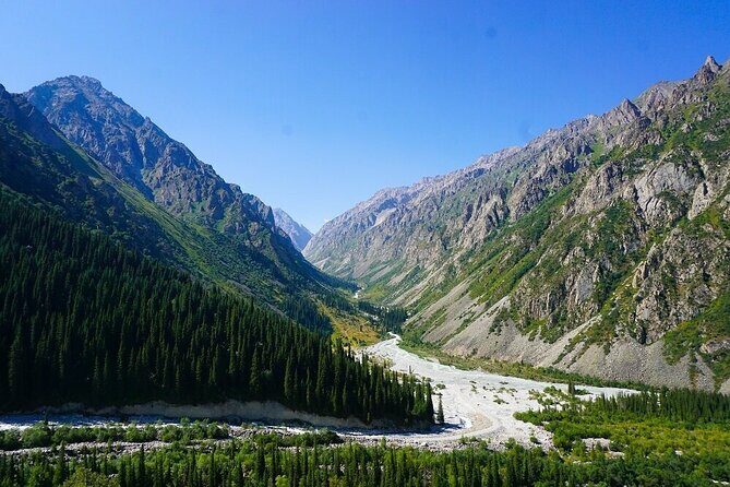 National park Ala-Archa & Chunkurchak ski base resort - Chunkurchak Gorge: Mountain Adventure and Views