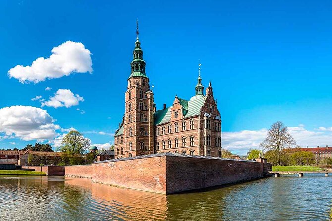 Native Walking Tour to Copenhagen - Common Questions