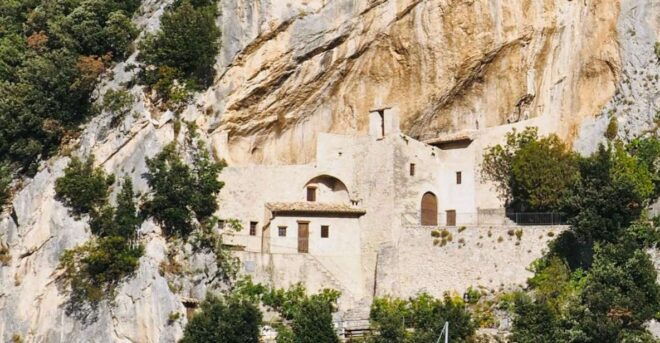 Natural Umbria: Trekking to the Menotre Waterfalls - The Sum Up