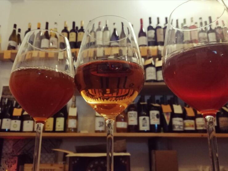 Natural Wine Tasting With Snacks at Bottega Monteleone - Booking Information