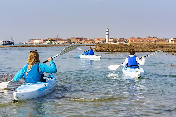 Naturalistic Kayak Class in Venice: Basic Training in the Lagoon - Kayak Equipment and Allocation