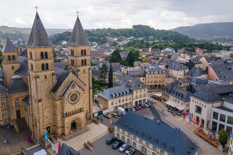 Nature and Castle Day Tour in Luxembourg - Beaufort: a short scenic pause