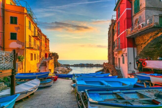 Nature and Heritage of Cinque Terre Family Walking Tour - Experience