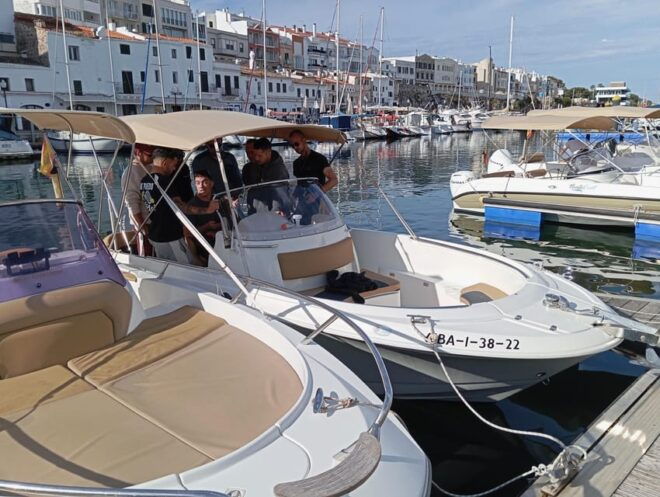 Navigation License (Spanish Navigation Basic License) - Instructor and Group Size