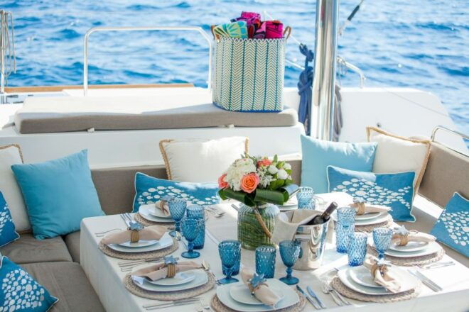 Naxos: Catamaran Cruise and Snorkeling With Lunch & Drinks - Review Summary
