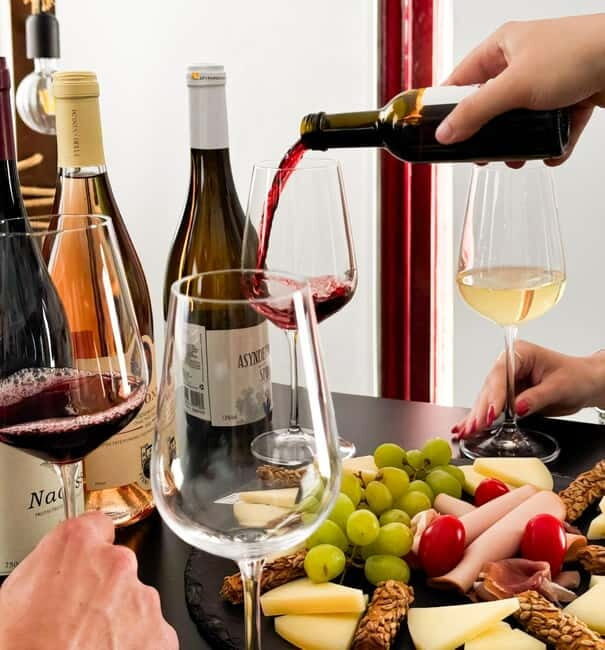 Naxos: Couples Evening Food Tour with Wine and Cocktails - FAQs