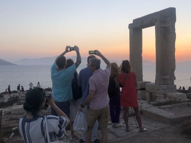 Naxos: Old Town, Castle & Portara Guided Sunset Tour - Tour Duration and Meeting Point